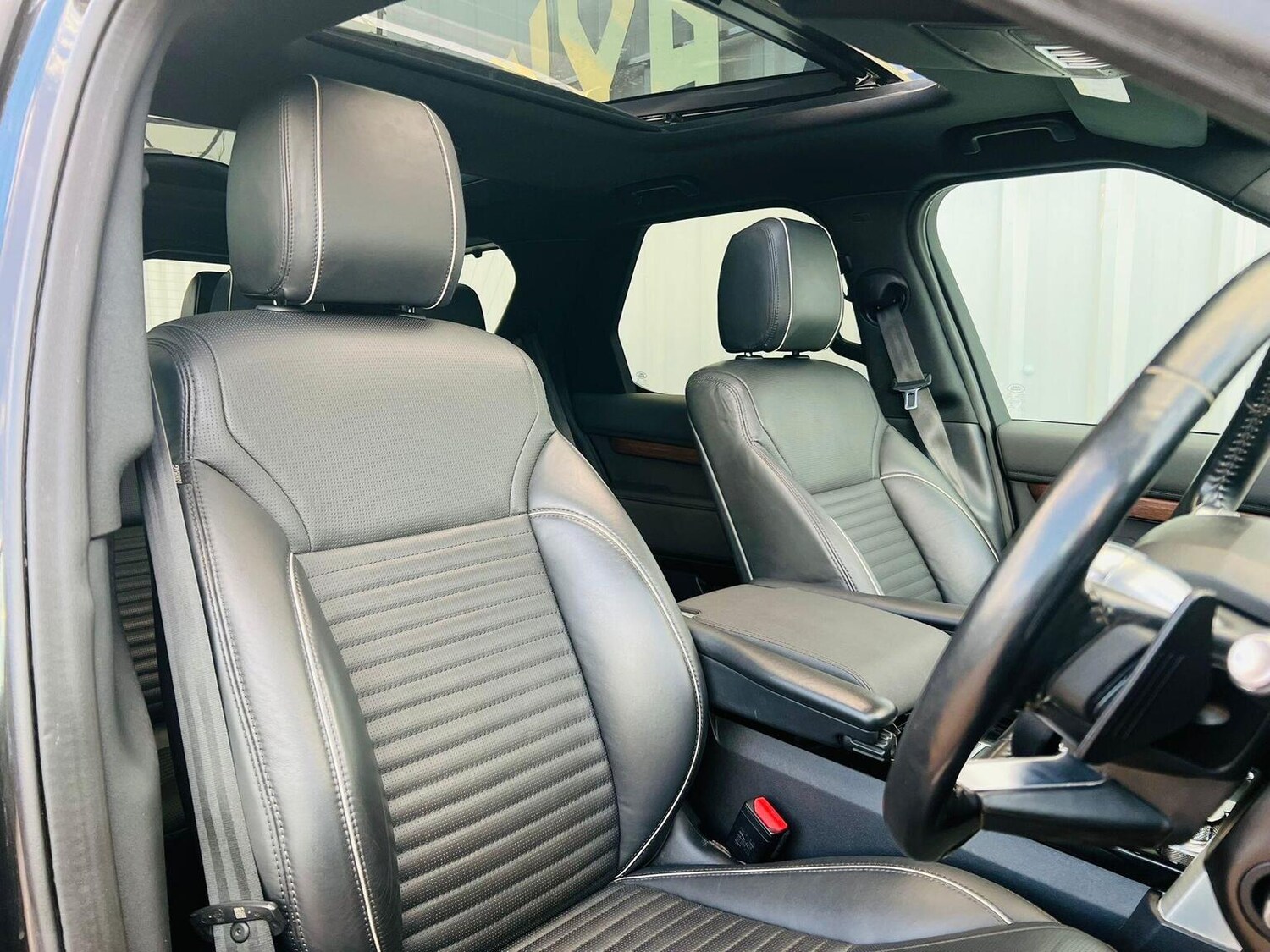 Used Land Rover Discovery 2017 for sale - 77915665: Photo 43