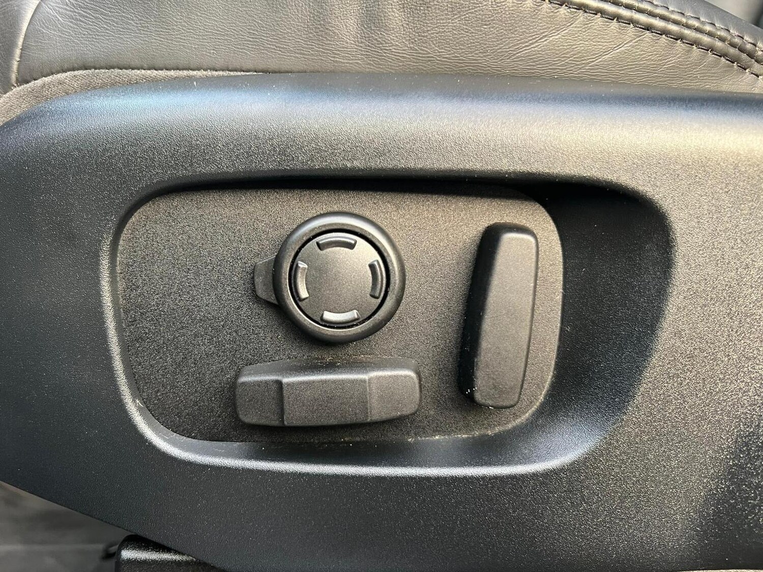 Used Land Rover Discovery 2017 for sale - 77915665: Photo 59