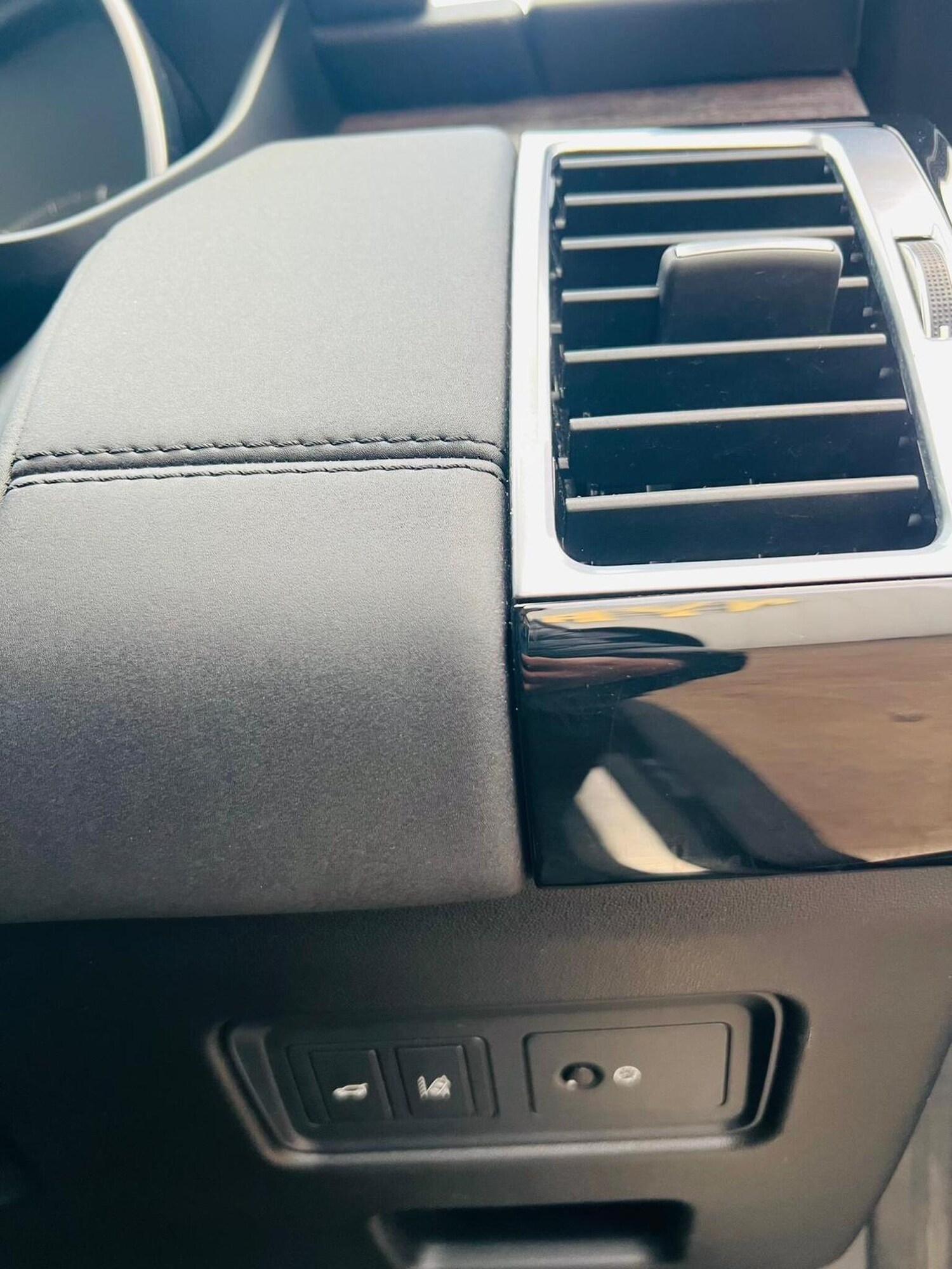 Used Land Rover Discovery 2017 for sale - 77915665: Photo 63