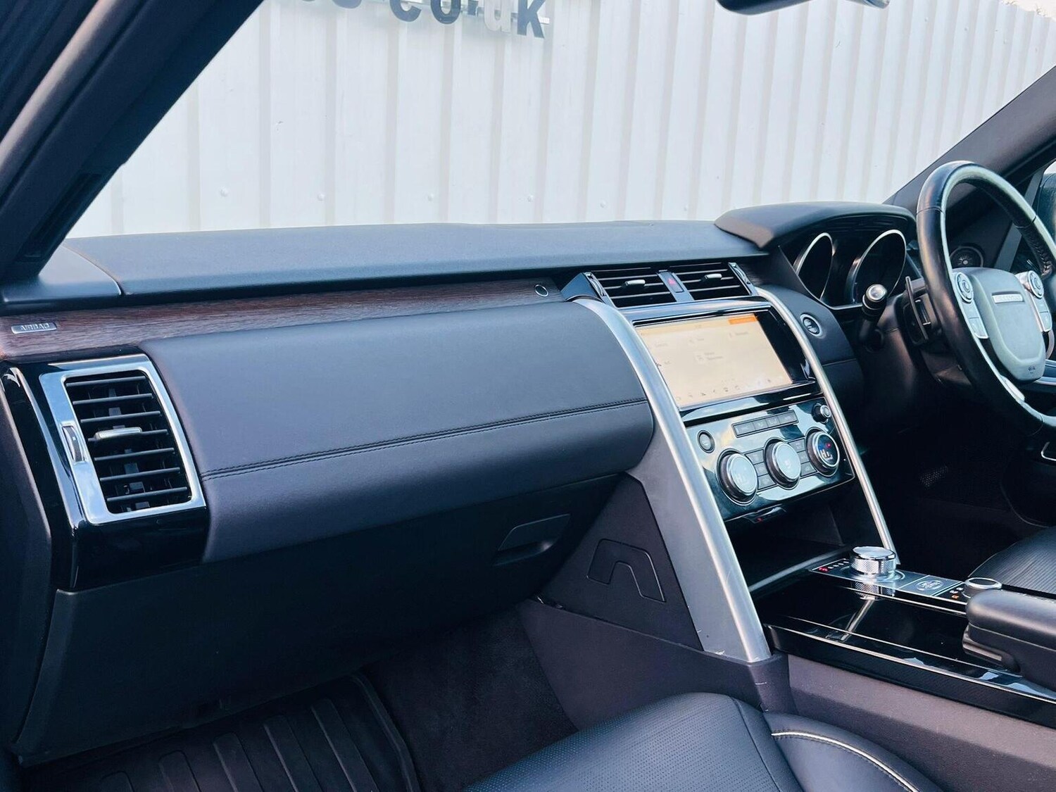 Used Land Rover Discovery 2017 for sale - 77915665: Photo 69