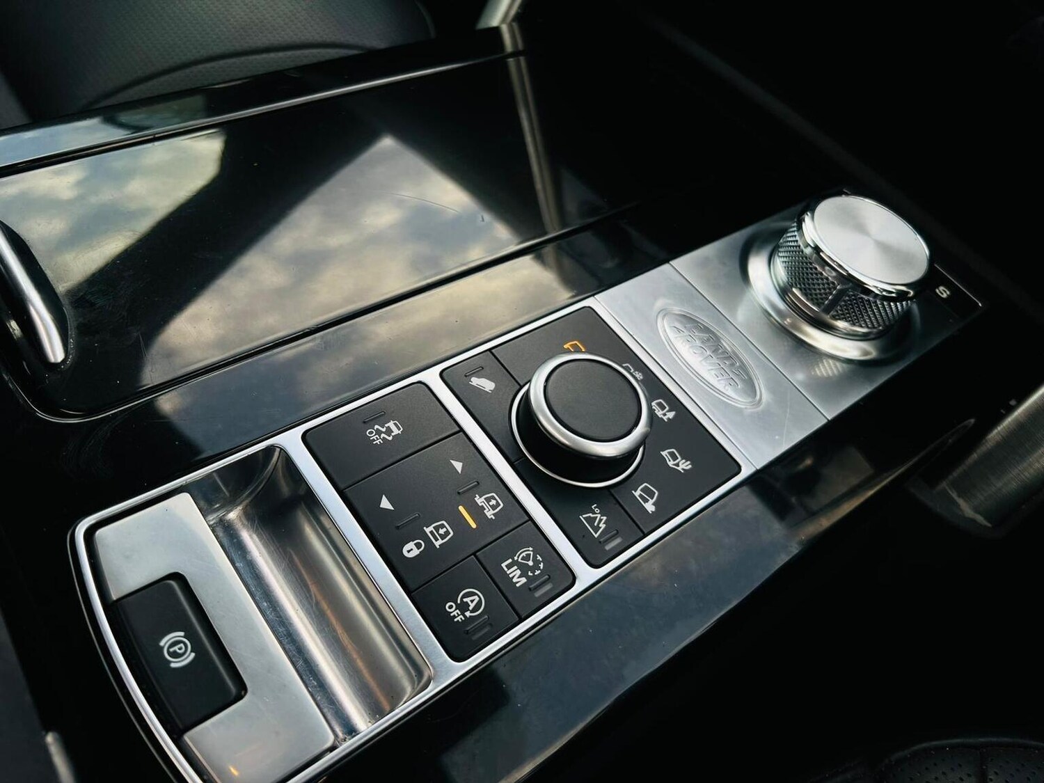 Used Land Rover Discovery 2017 for sale - 77915665: Photo 71