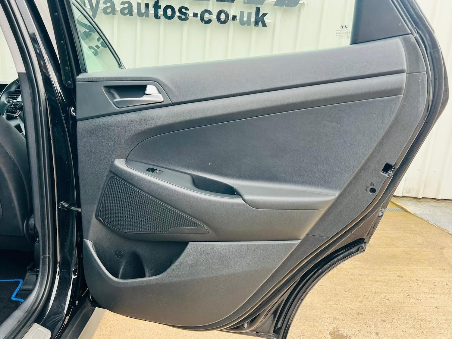 Used Hyundai TUCSON 2018 for sale - 77400021: Photo 35