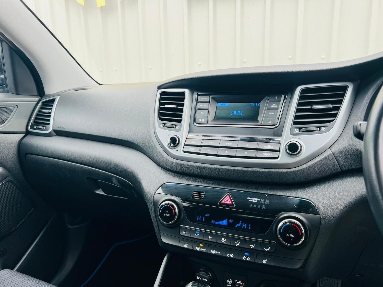 Used Hyundai TUCSON 2018 for sale - 77400021: Photo 47