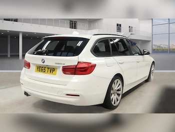 Used BMW 3 Series 2015 for sale - 77363612: Photo