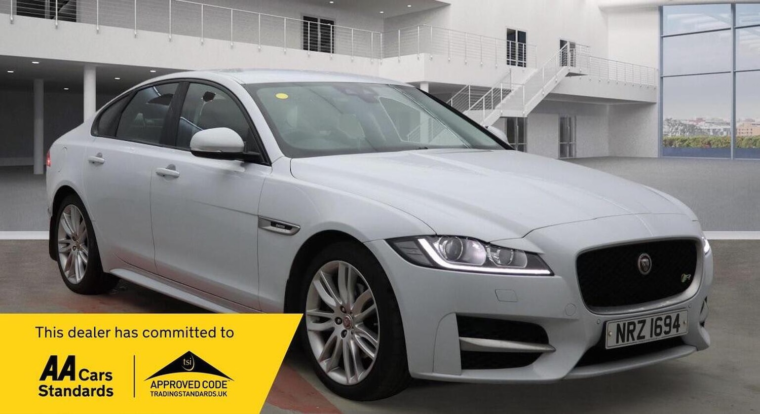 Used Jaguar XF 2016 for sale - 76817512: Photo 2