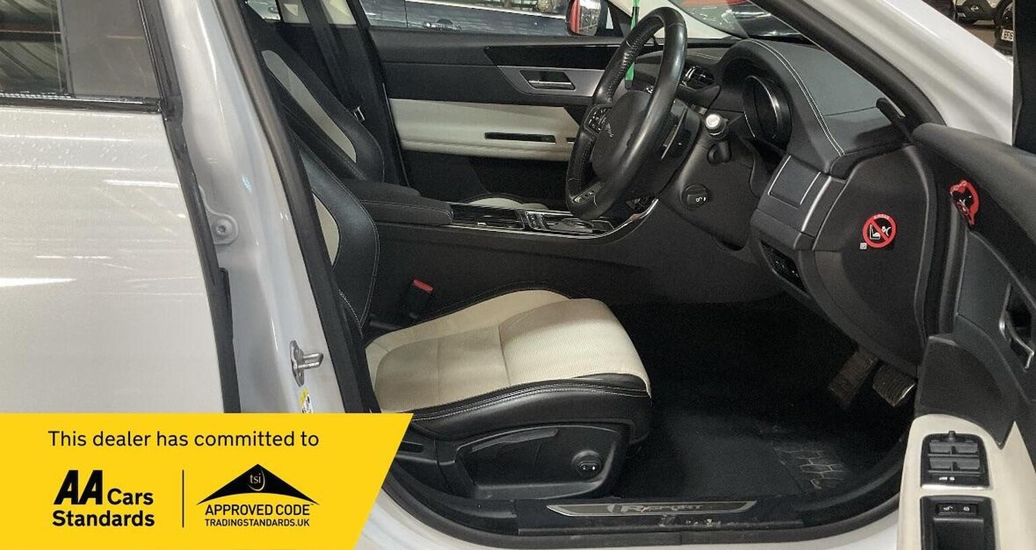 Used Jaguar XF 2016 for sale - 76817512: Photo 3