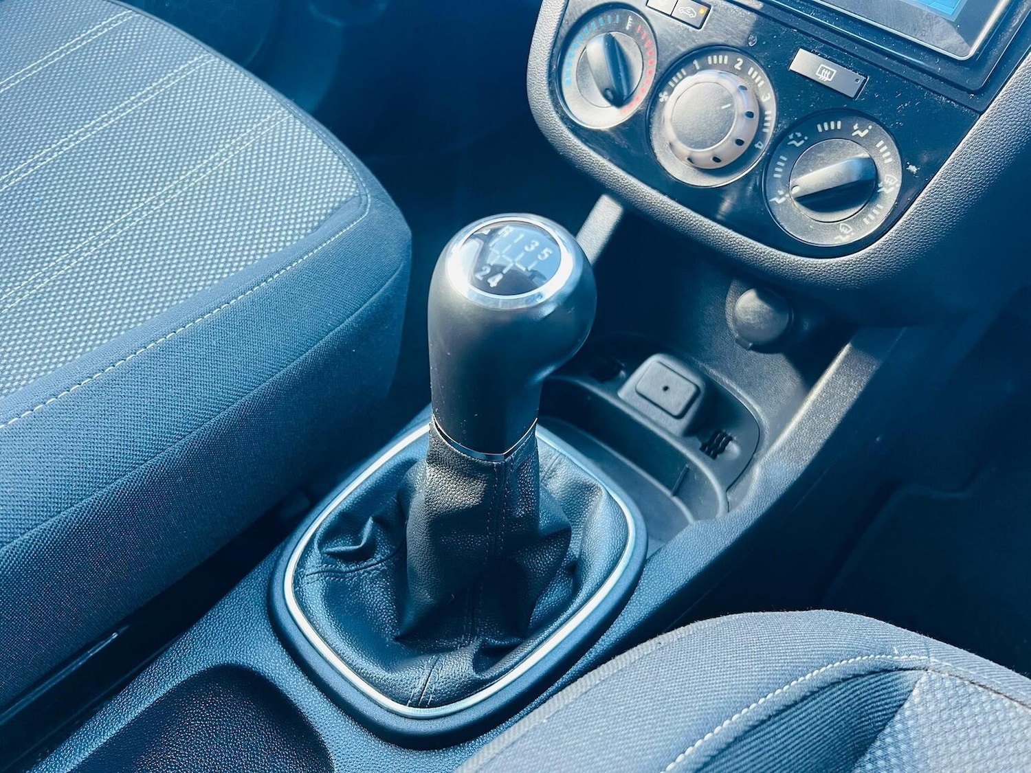 Used Vauxhall Corsa 2013 for sale - 77027885: Photo 36