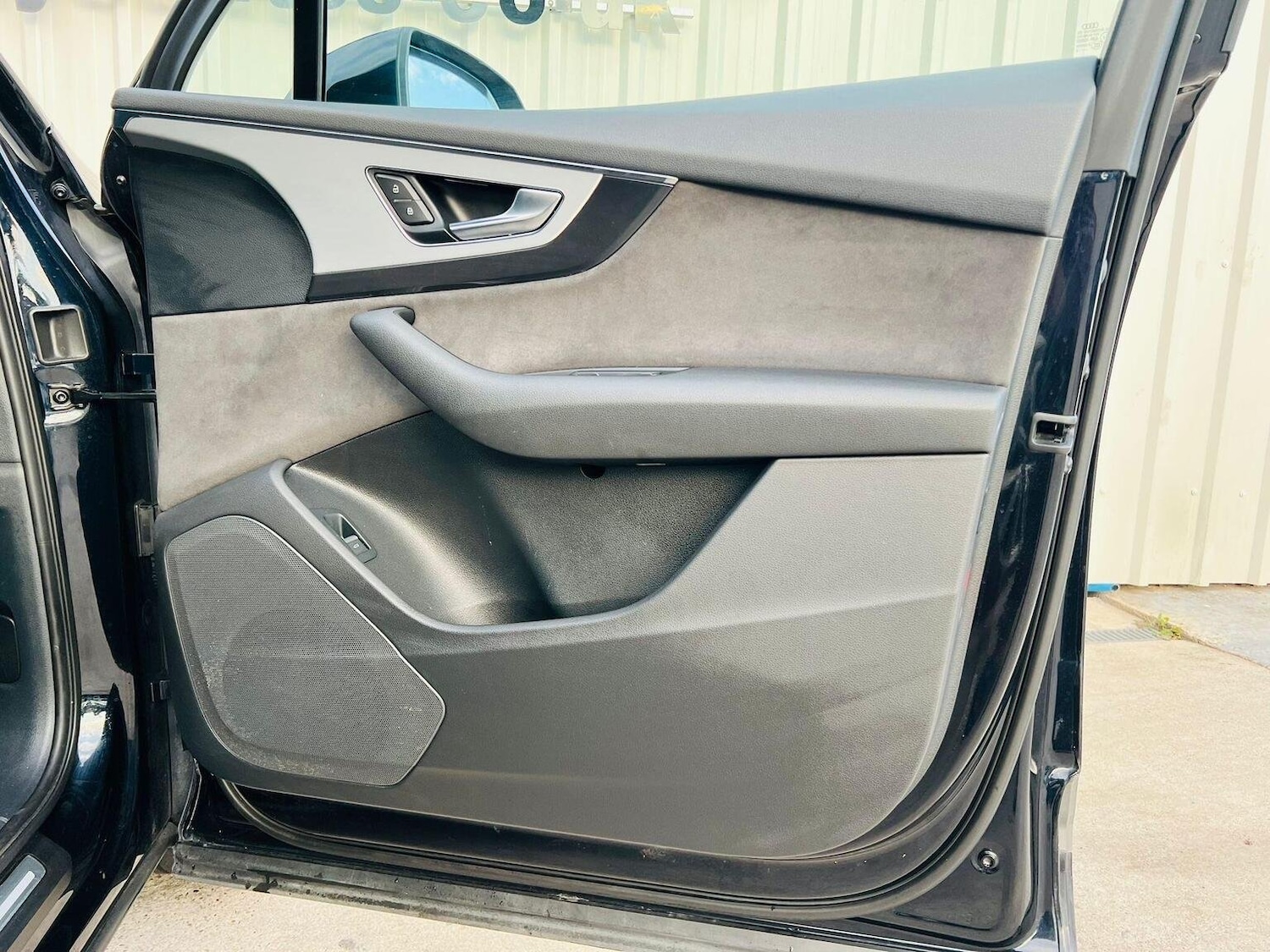 Used Audi Q7 2016 for sale - 76115598: Photo 41