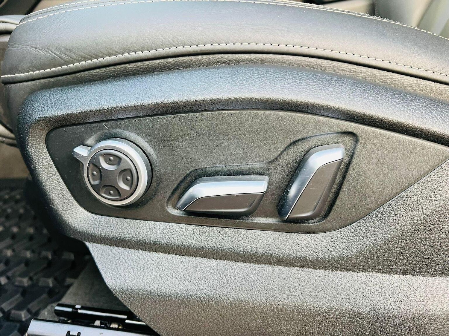 Used Audi Q7 2016 for sale - 76115598: Photo 50