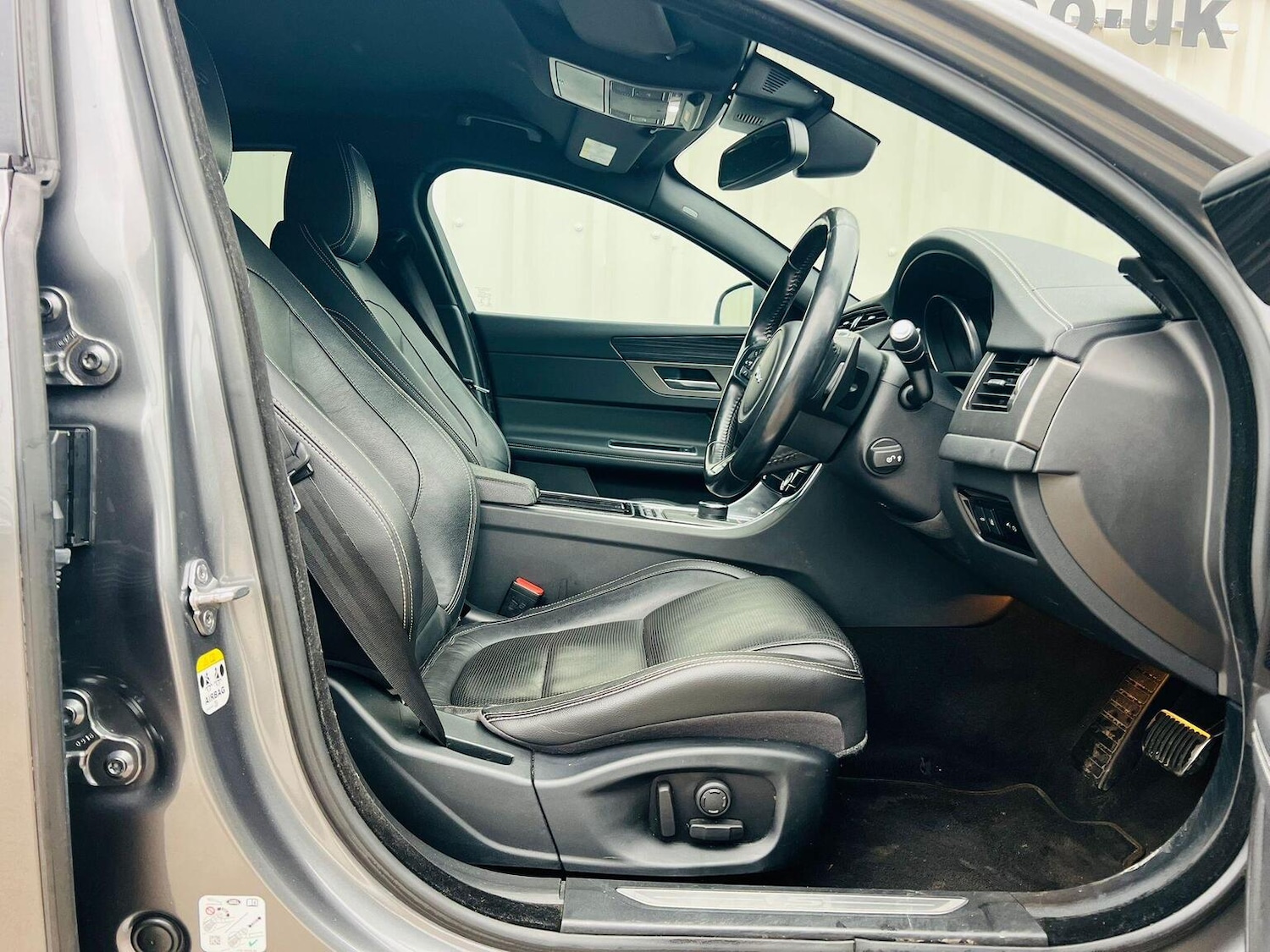 Used Jaguar XF 2016 for sale - 77400080: Photo 35