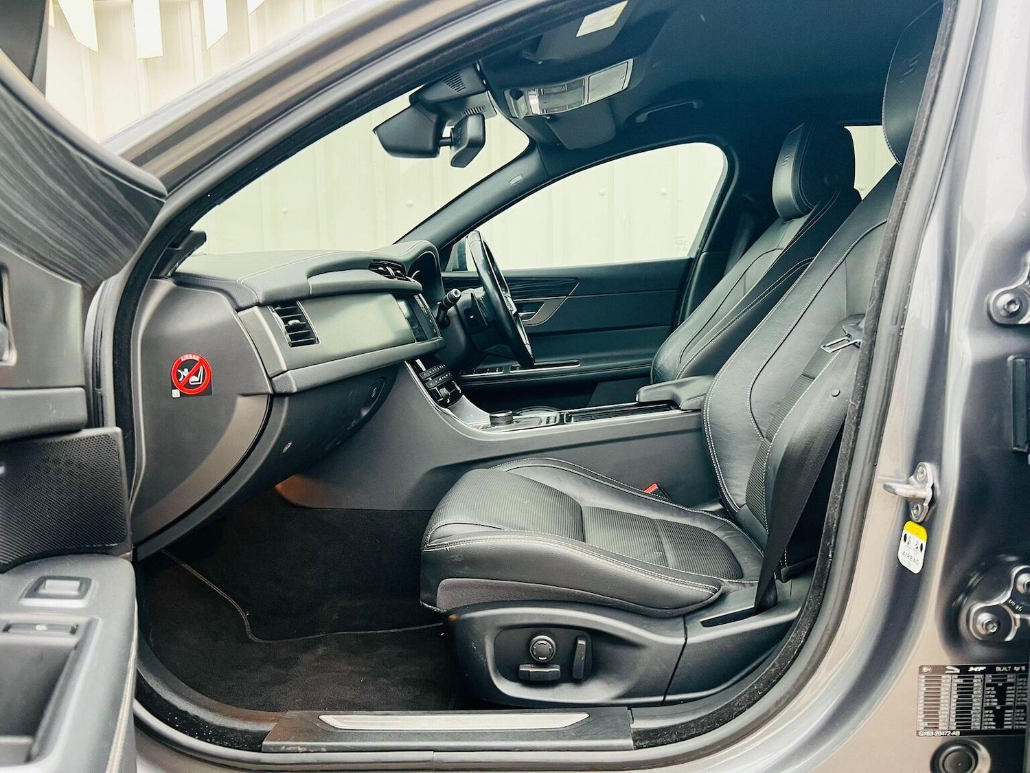 Used Jaguar XF 2016 for sale - 77400080: Photo 36