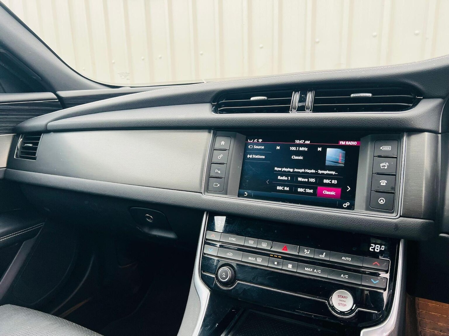 Used Jaguar XF 2016 for sale - 77400080: Photo 44