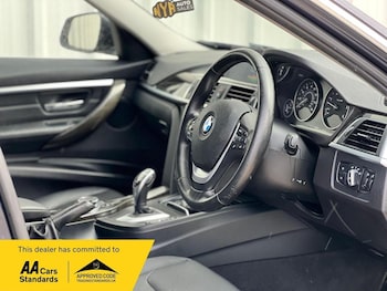Used BMW 3 Series 2016 for sale - 76115589: Photo