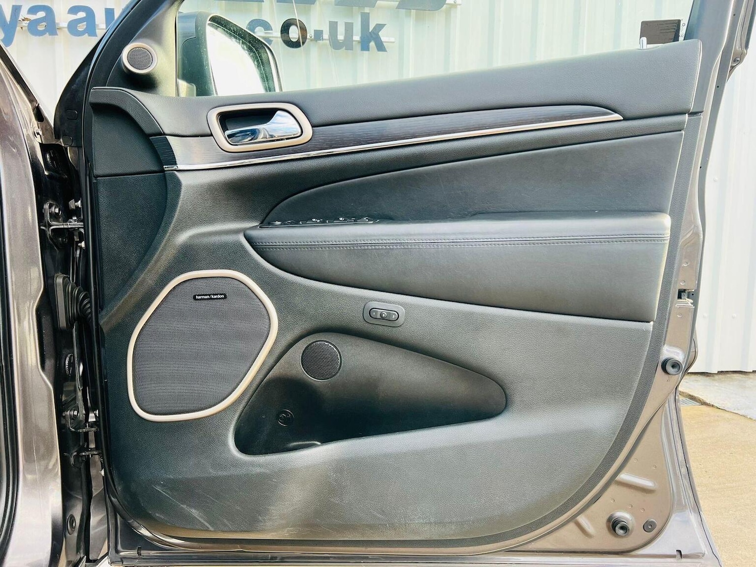 Used Jeep Grand Cherokee 2015 for sale - 76670791: Photo 35