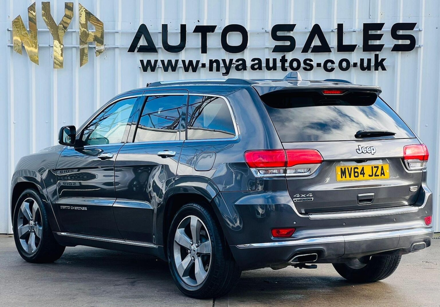 Used Jeep Grand Cherokee 2015 for sale - 76670791: Photo 4