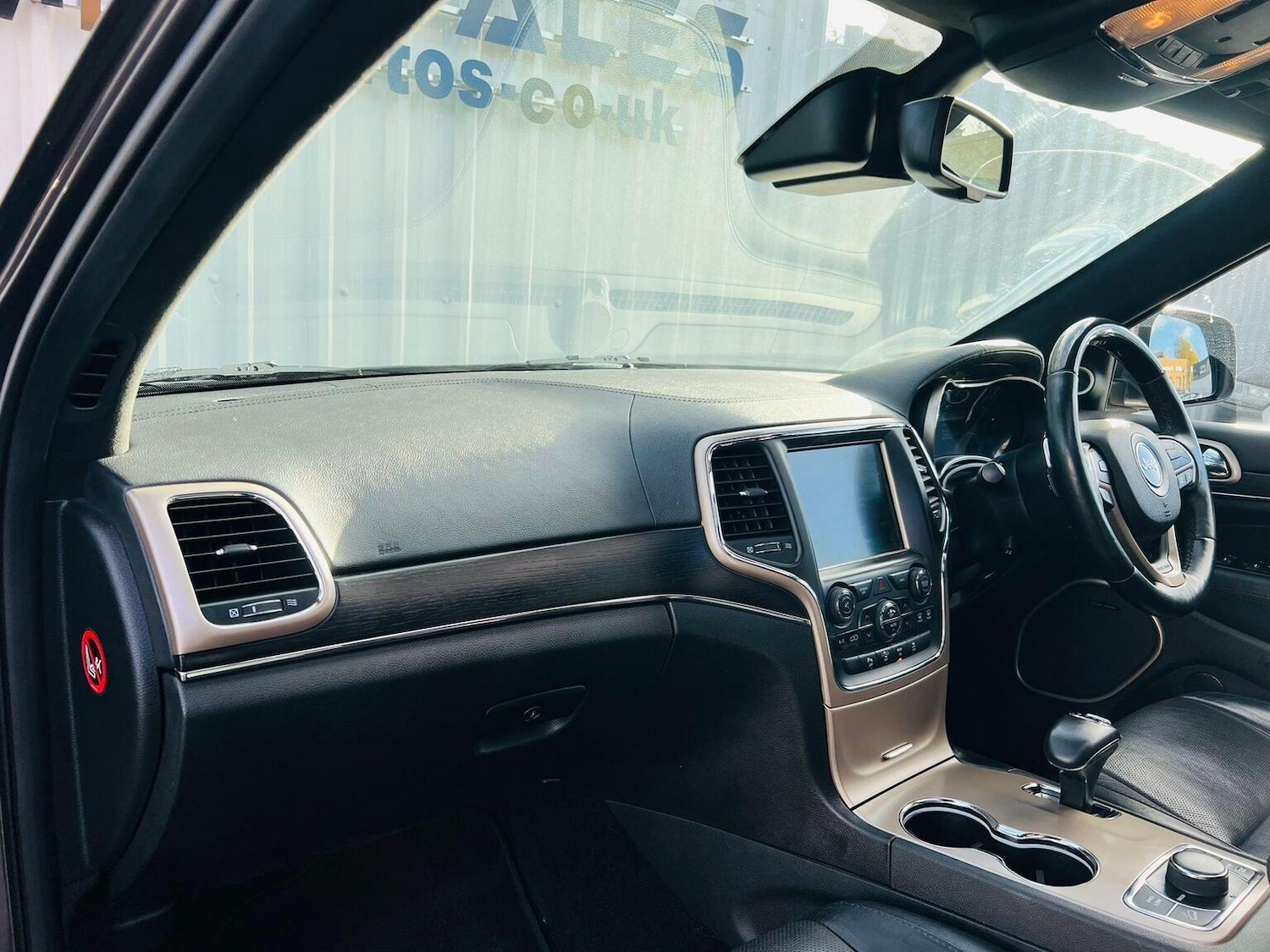 Used Jeep Grand Cherokee 2015 for sale - 76670791: Photo 40