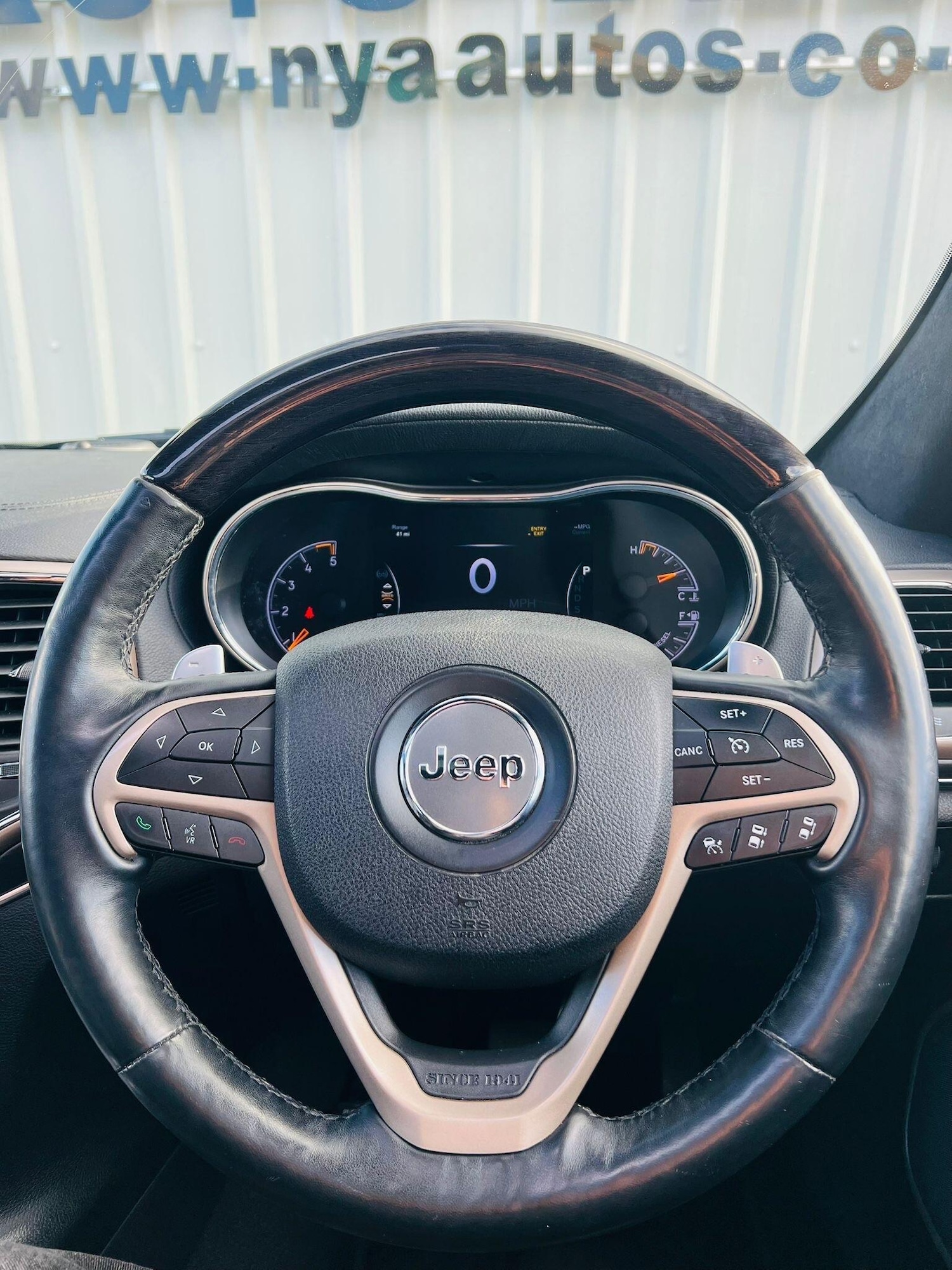 Used Jeep Grand Cherokee 2015 for sale - 76670791: Photo 42