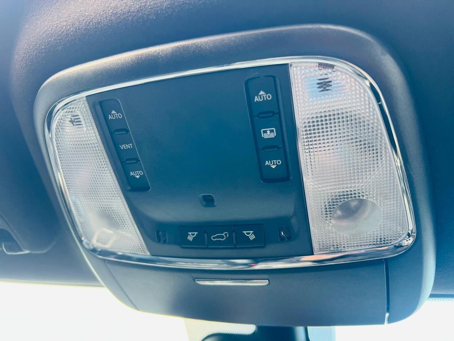 Used Jeep Grand Cherokee 2015 for sale - 76670791: Photo 47