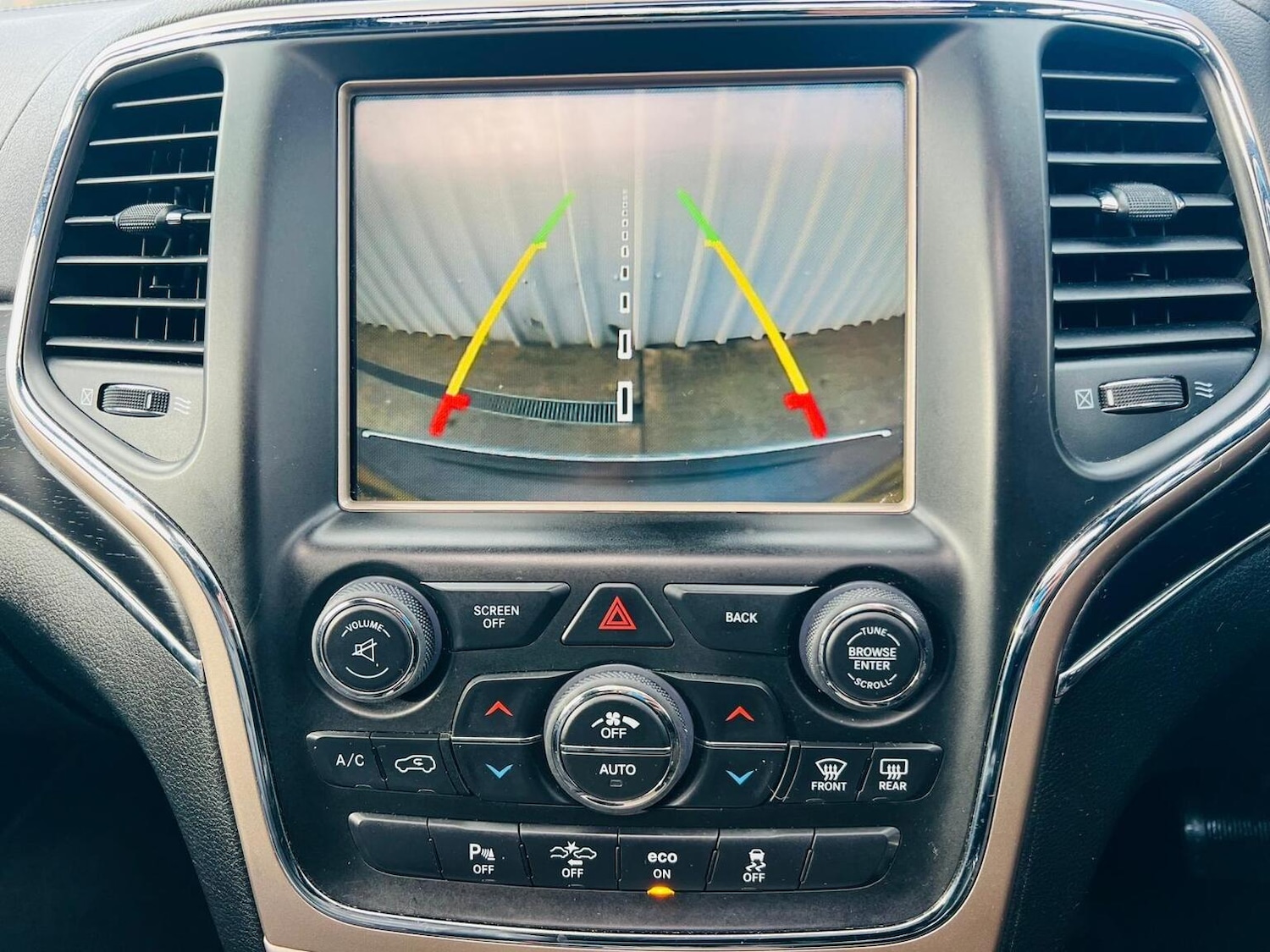 Used Jeep Grand Cherokee 2015 for sale - 76670791: Photo 55