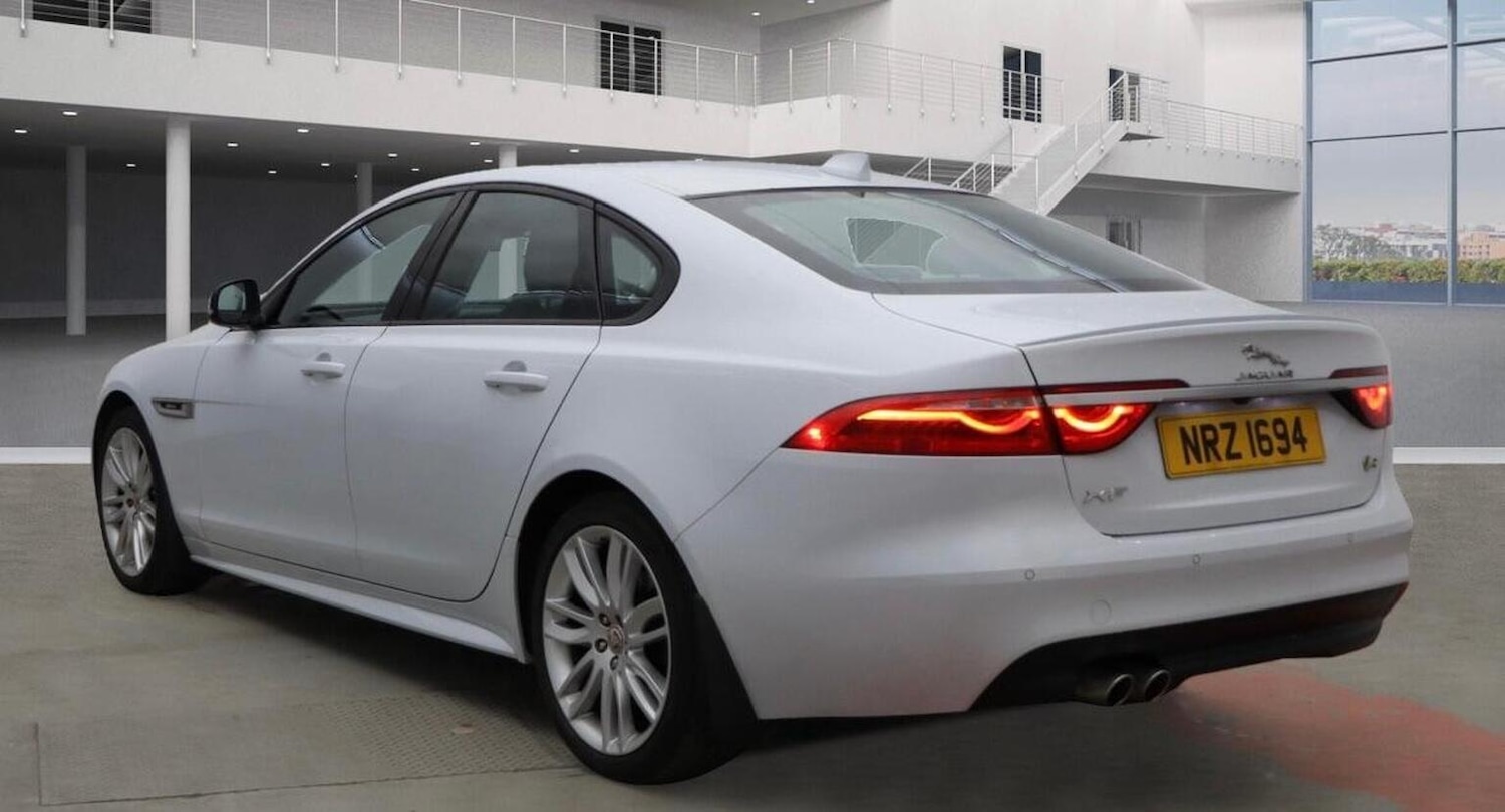 Used Jaguar XF 2016 for sale - 76863940: Photo 4
