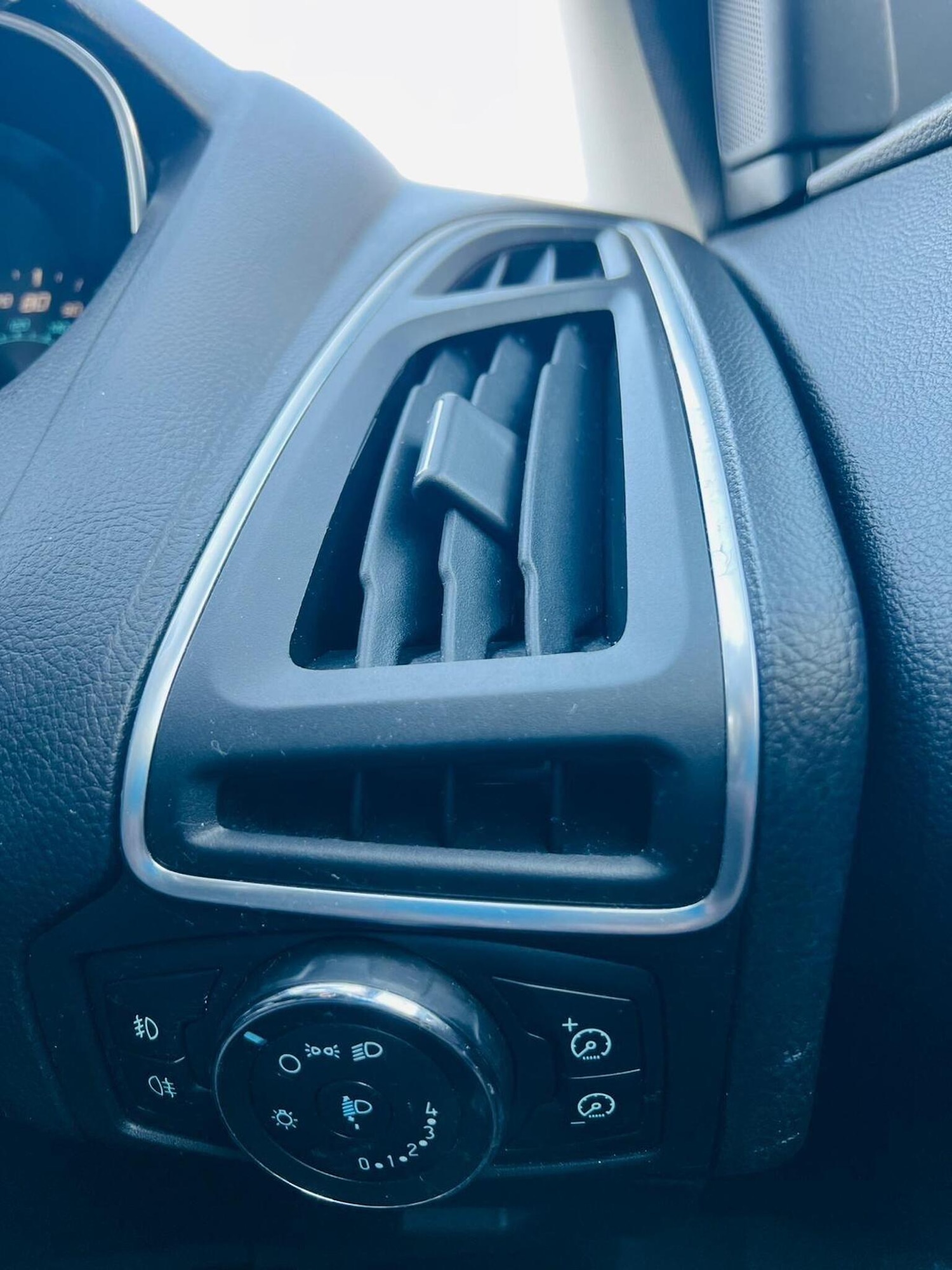 Used Ford Focus 2012 for sale - 76741323: Photo 44