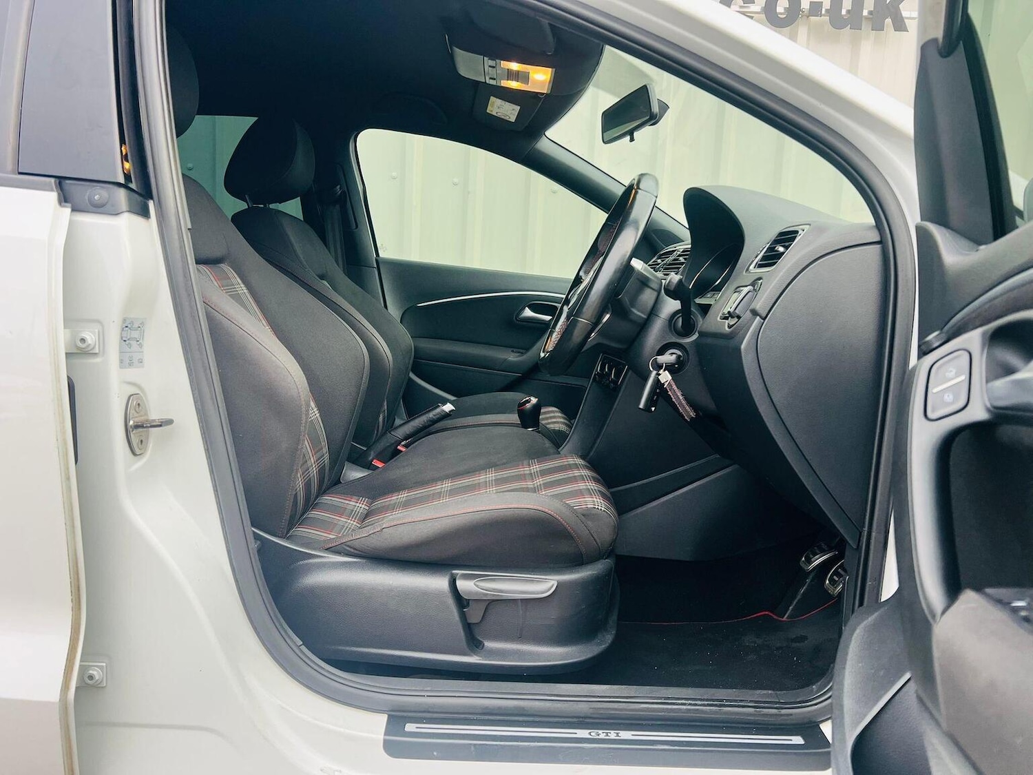 Used Volkswagen Polo 2016 for sale - 76758832: Photo 24