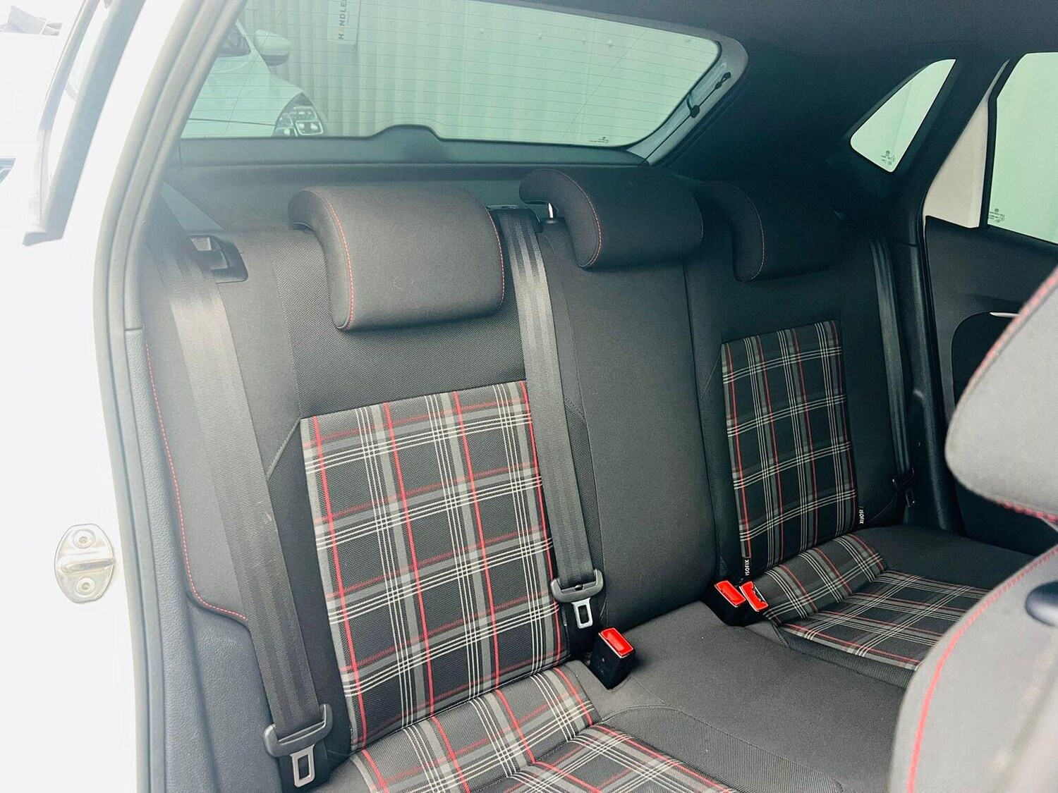 Used Volkswagen Polo 2016 for sale - 76758832: Photo 31