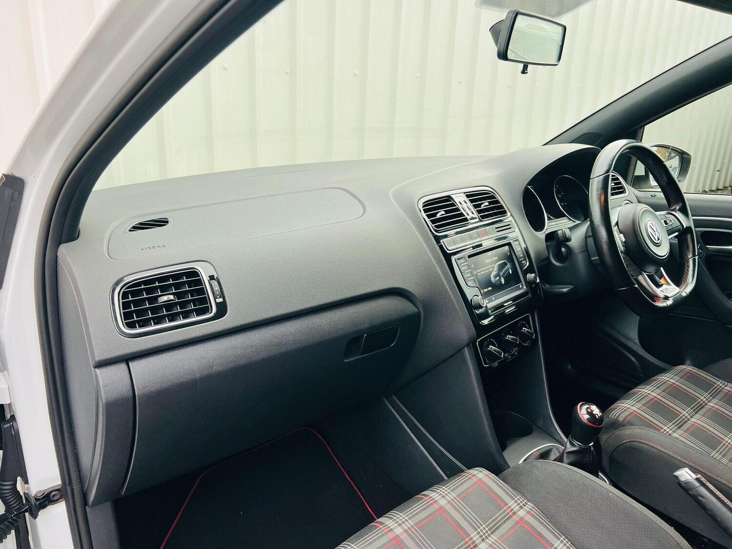 Used Volkswagen Polo 2016 for sale - 76758832: Photo 45