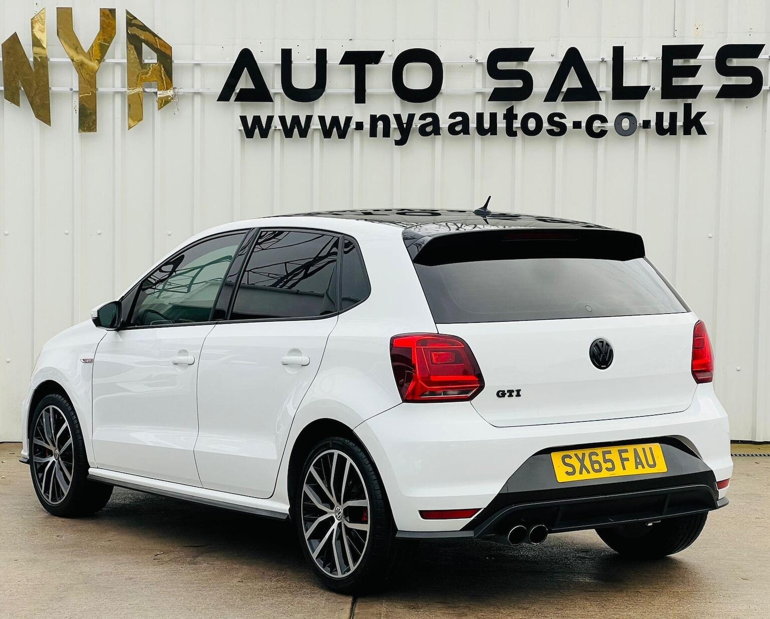 Used Volkswagen Polo 2016 for sale - 76758832: Photo 6