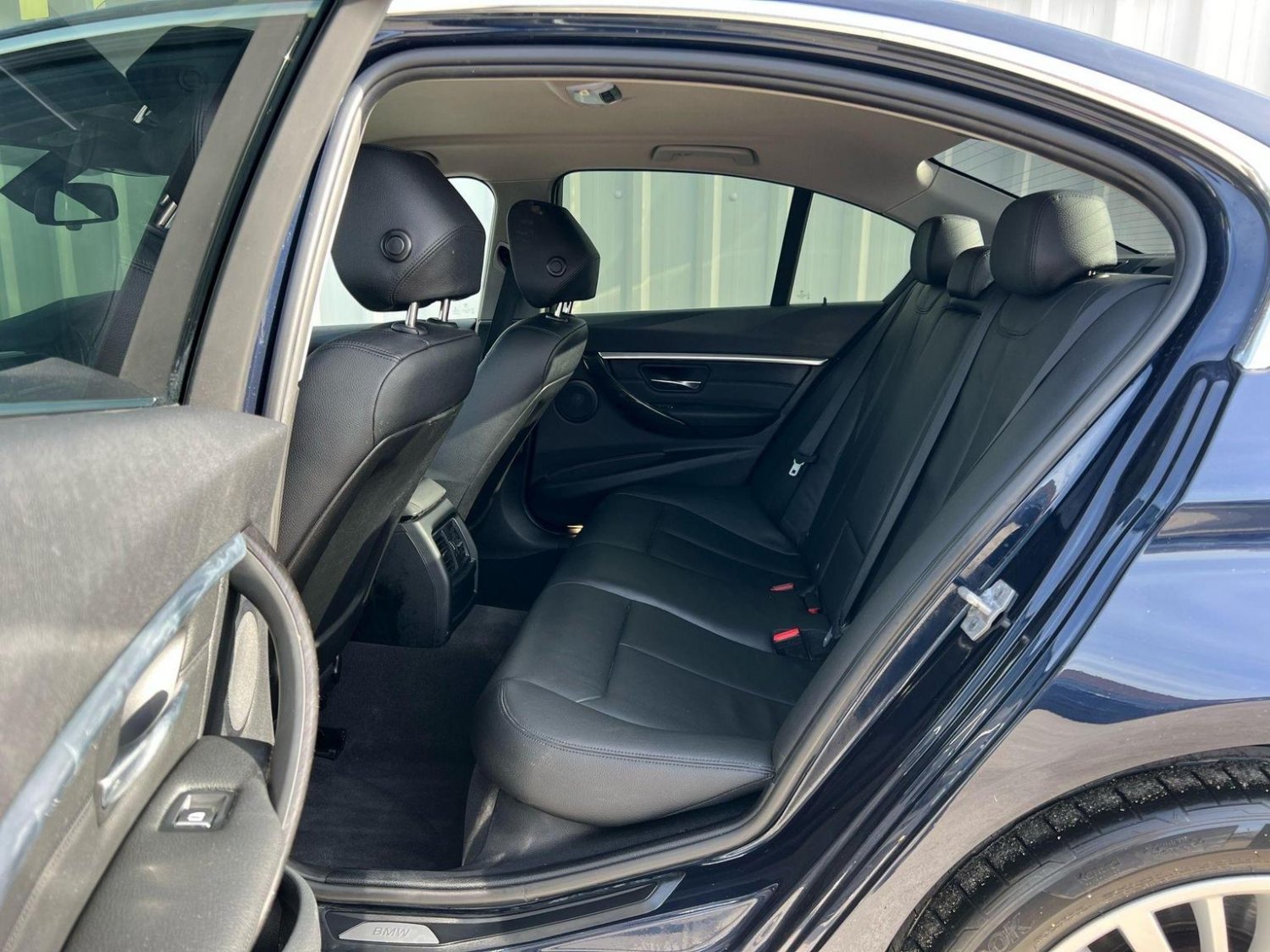 Vehicle 28