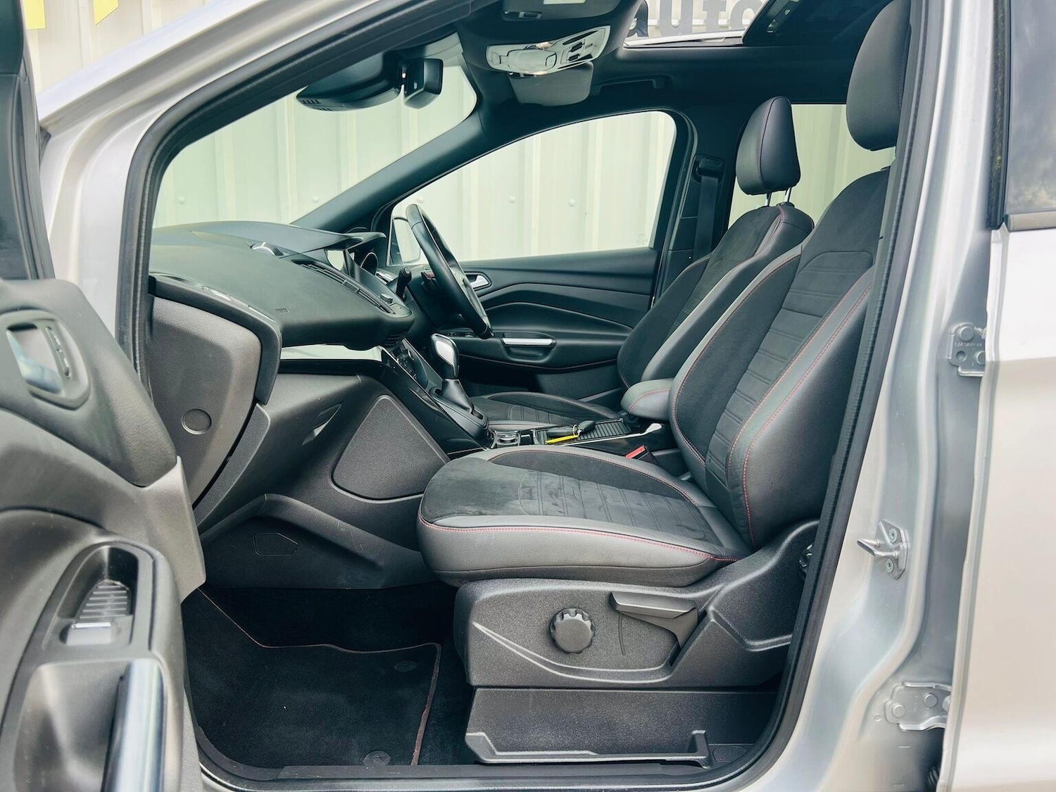 Used Ford Kuga 2018 for sale - 76347241: Photo 37