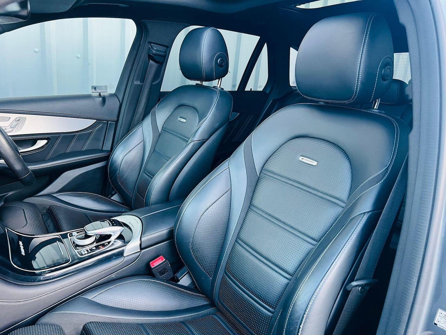 Used Mercedes-Benz GLC 2019 for sale - 76624438: Photo 42