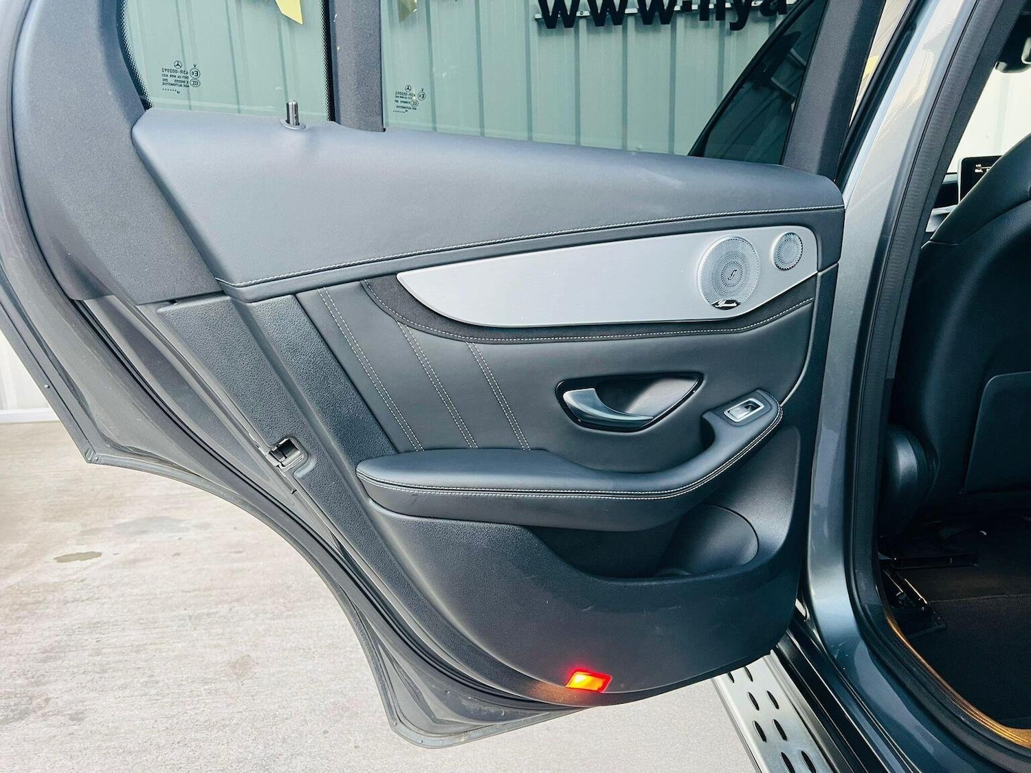 Used Mercedes-Benz GLC 2019 for sale - 76624438: Photo 47