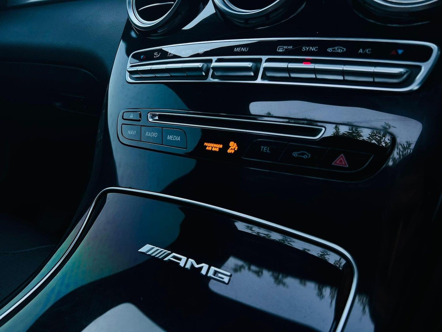 Used Mercedes-Benz GLC 2019 for sale - 76624438: Photo 50