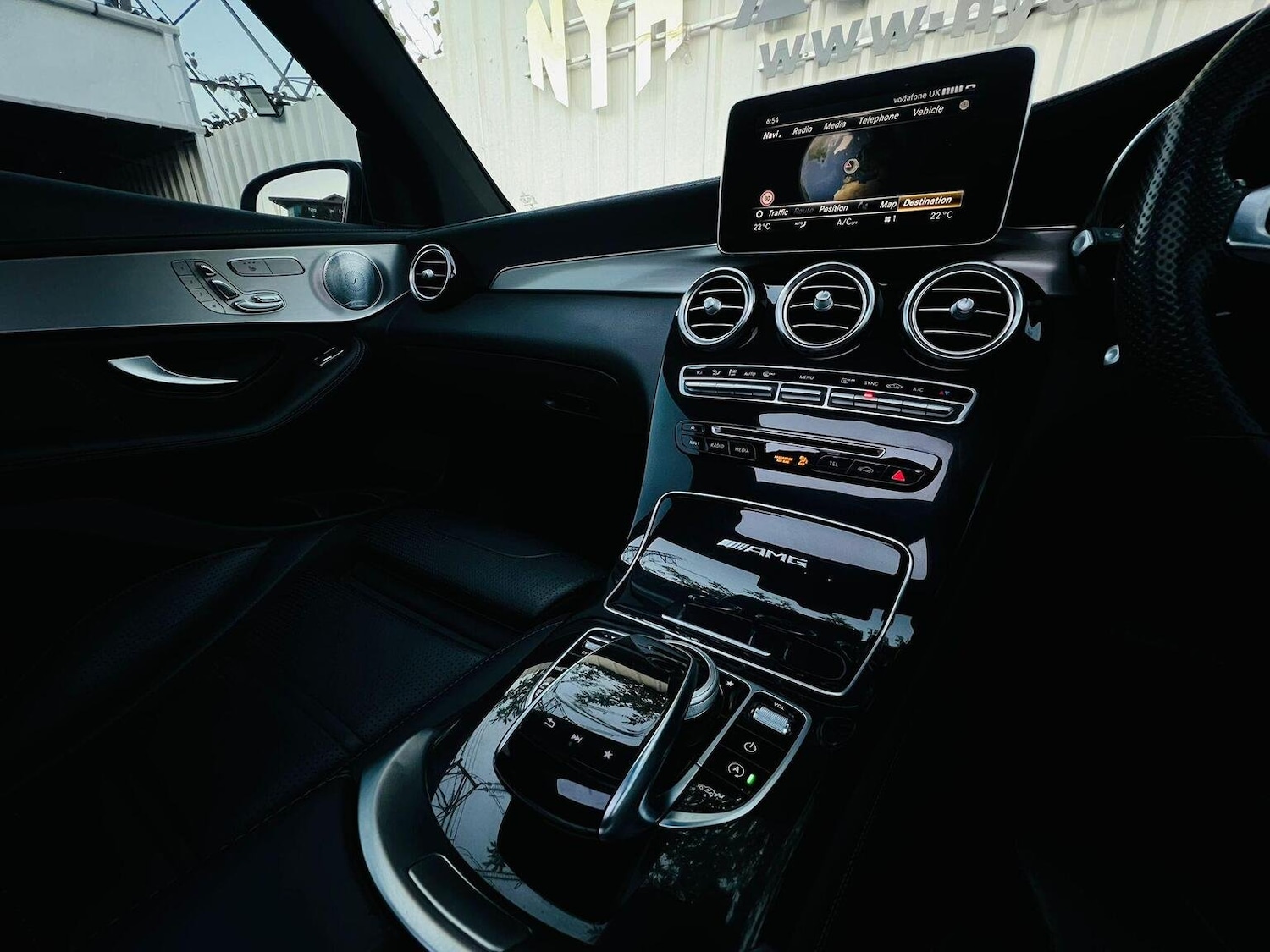 Used Mercedes-Benz GLC 2019 for sale - 76624438: Photo 59