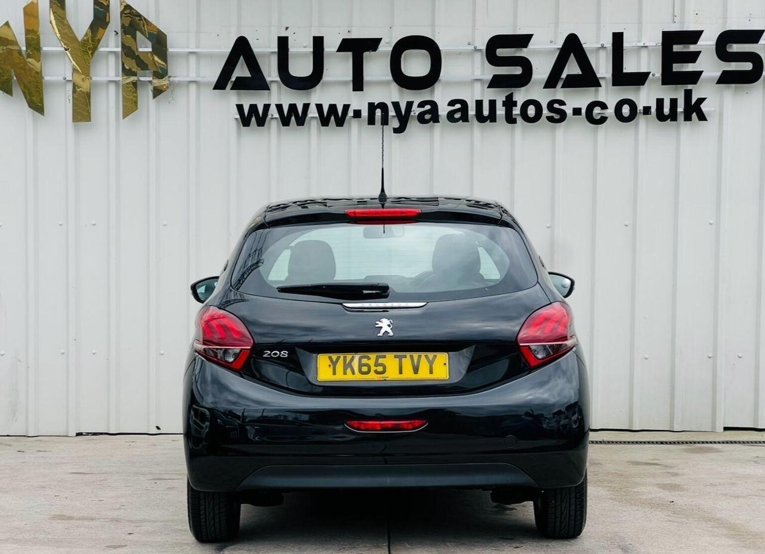 Used Peugeot 208 2015 for sale - 76293143: Photo 11