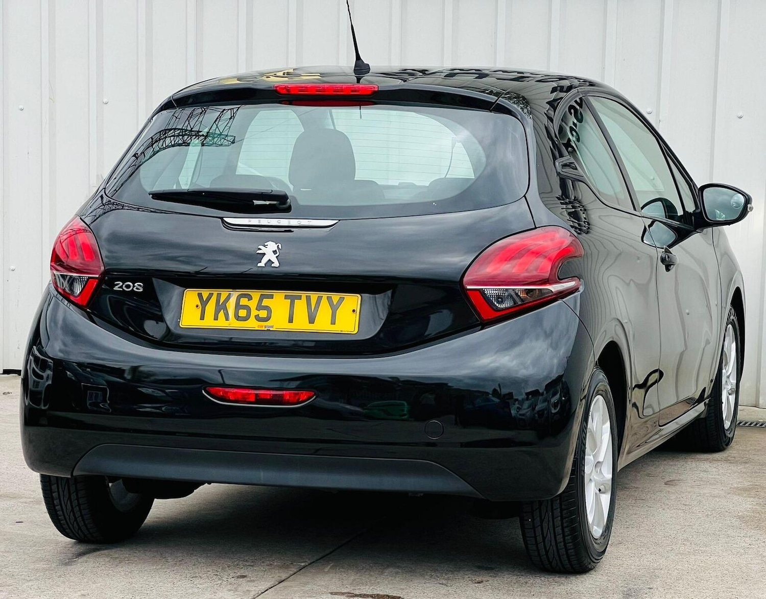 Used Peugeot 208 2015 for sale - 76293143: Photo 18