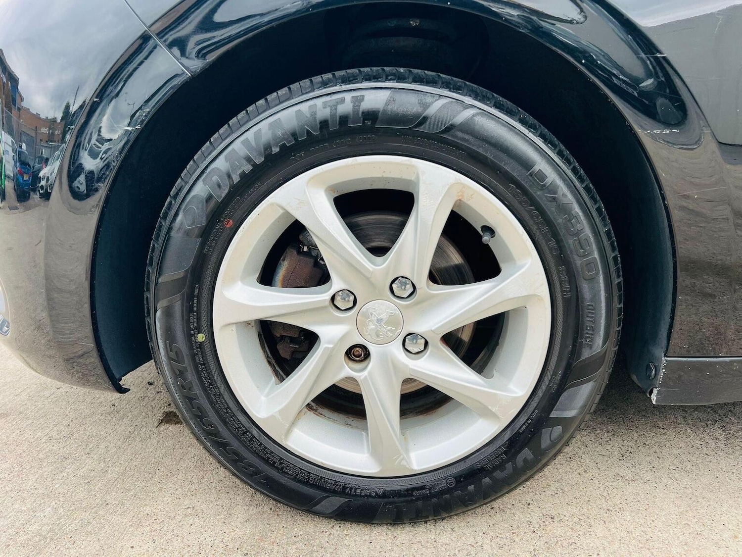 Used Peugeot 208 2015 for sale - 76293143: Photo 22