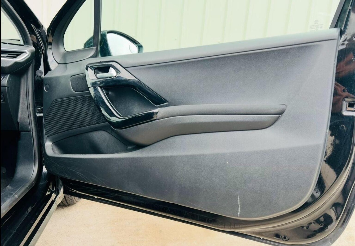 Used Peugeot 208 2015 for sale - 76293143: Photo 25