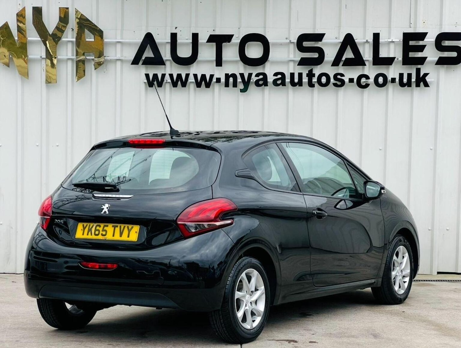 Used Peugeot 208 2015 for sale - 76293143: Photo 5
