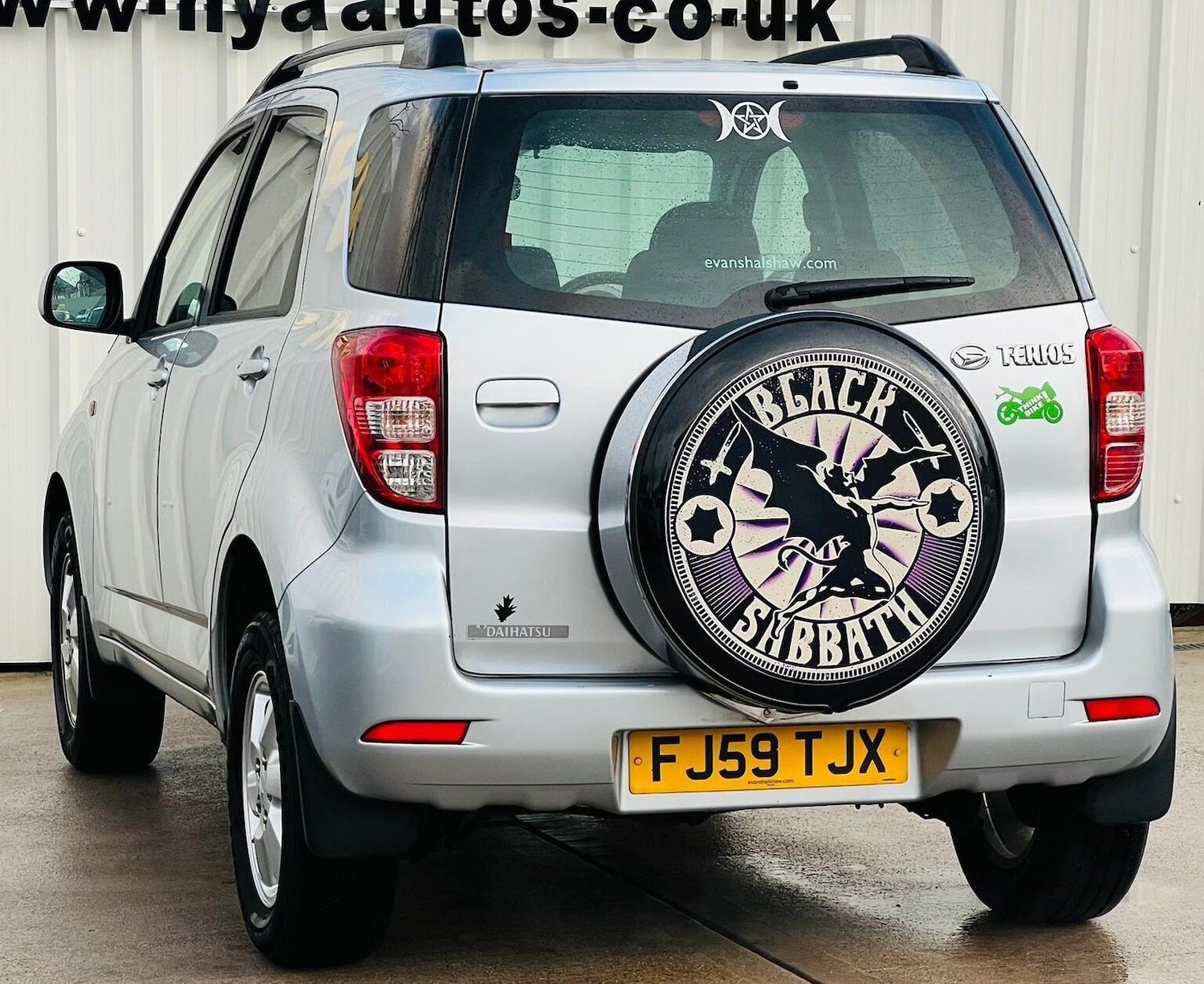 Used Daihatsu Terios 2010 for sale - 77342677: Photo 12