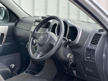 Used Daihatsu Terios 2010 for sale - 77342677: Photo