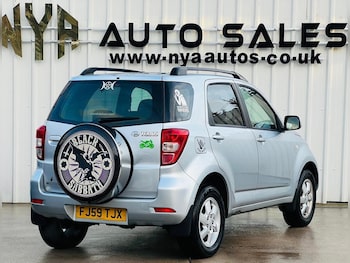 Used Daihatsu Terios 2010 for sale - 77342677: Photo