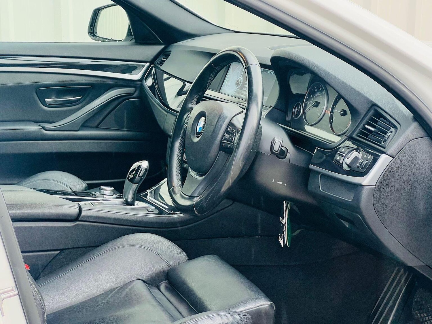 Used BMW 5 Series 2010 for sale - 76817514: Photo 31