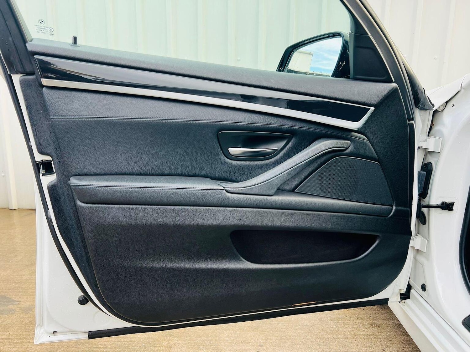 Used BMW 5 Series 2010 for sale - 76817514: Photo 32