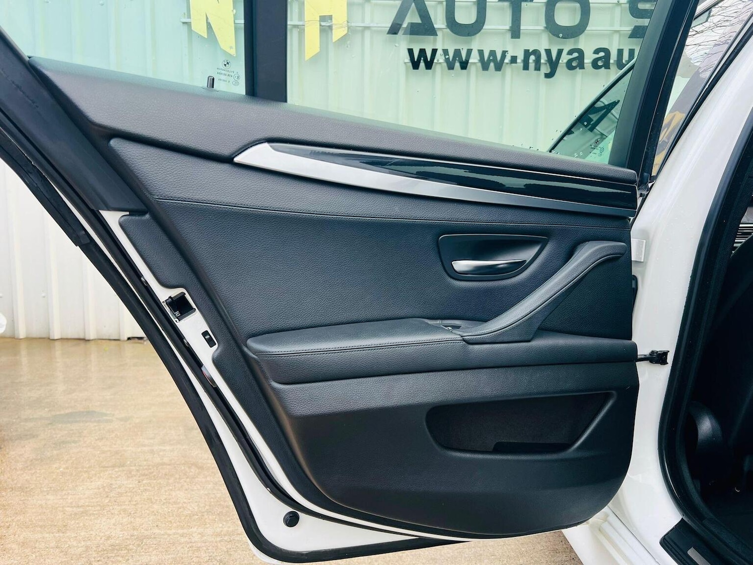 Used BMW 5 Series 2010 for sale - 76817514: Photo 39