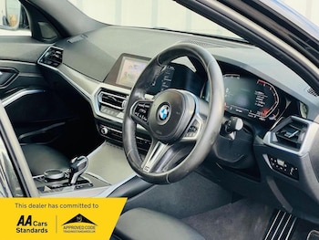Used BMW 3 Series 2019 for sale - 76115600: Photo