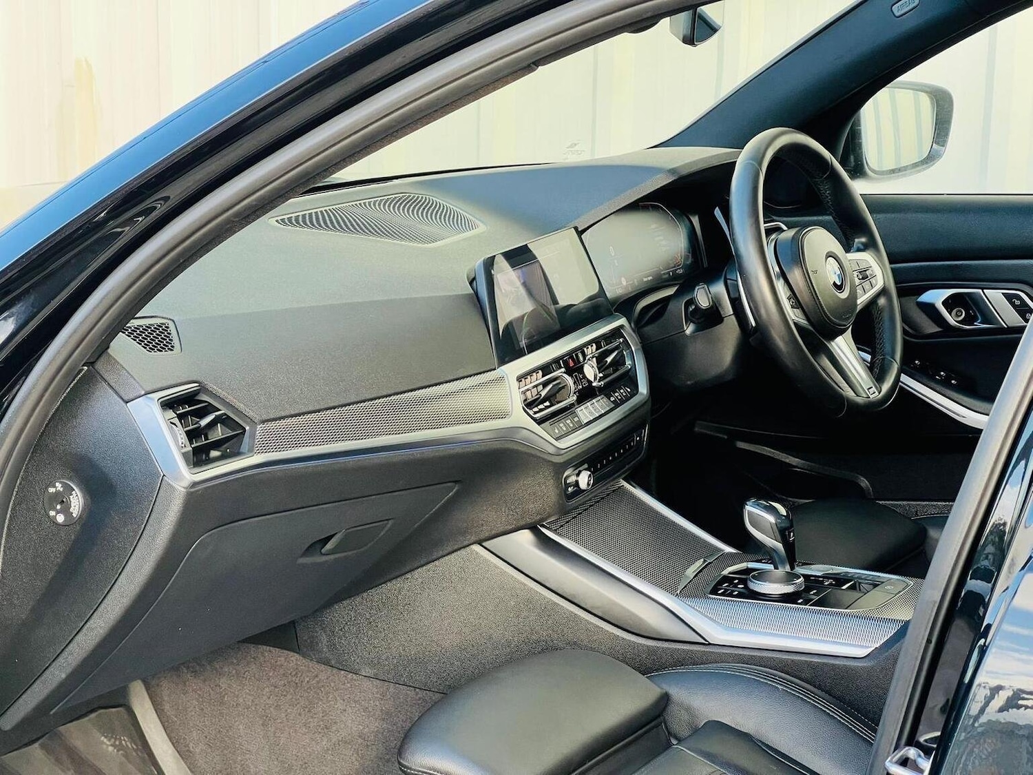 Used BMW 3 Series 2019 for sale - 76115600: Photo 32