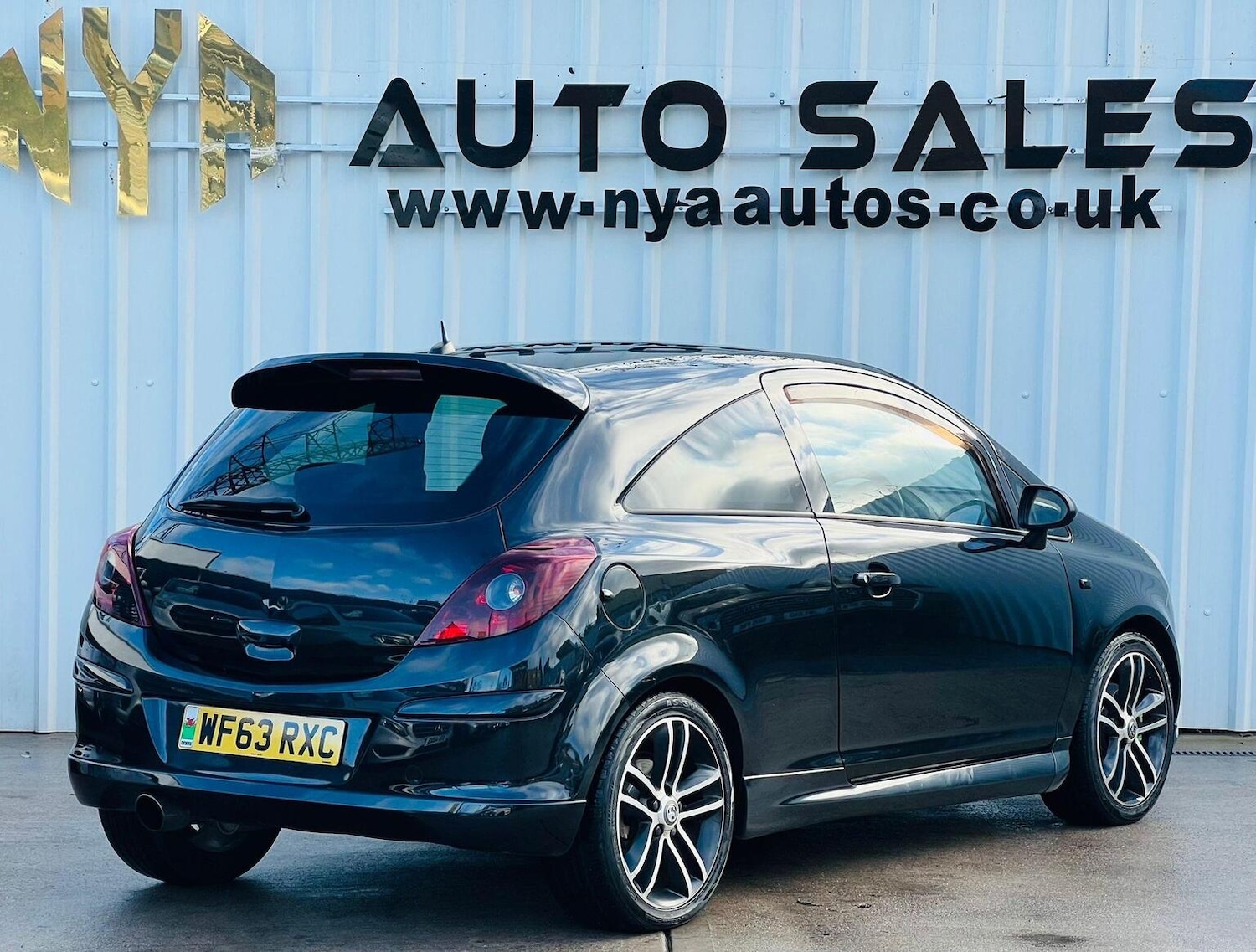 Used Vauxhall Corsa 2013 for sale - 76670755: Photo 4