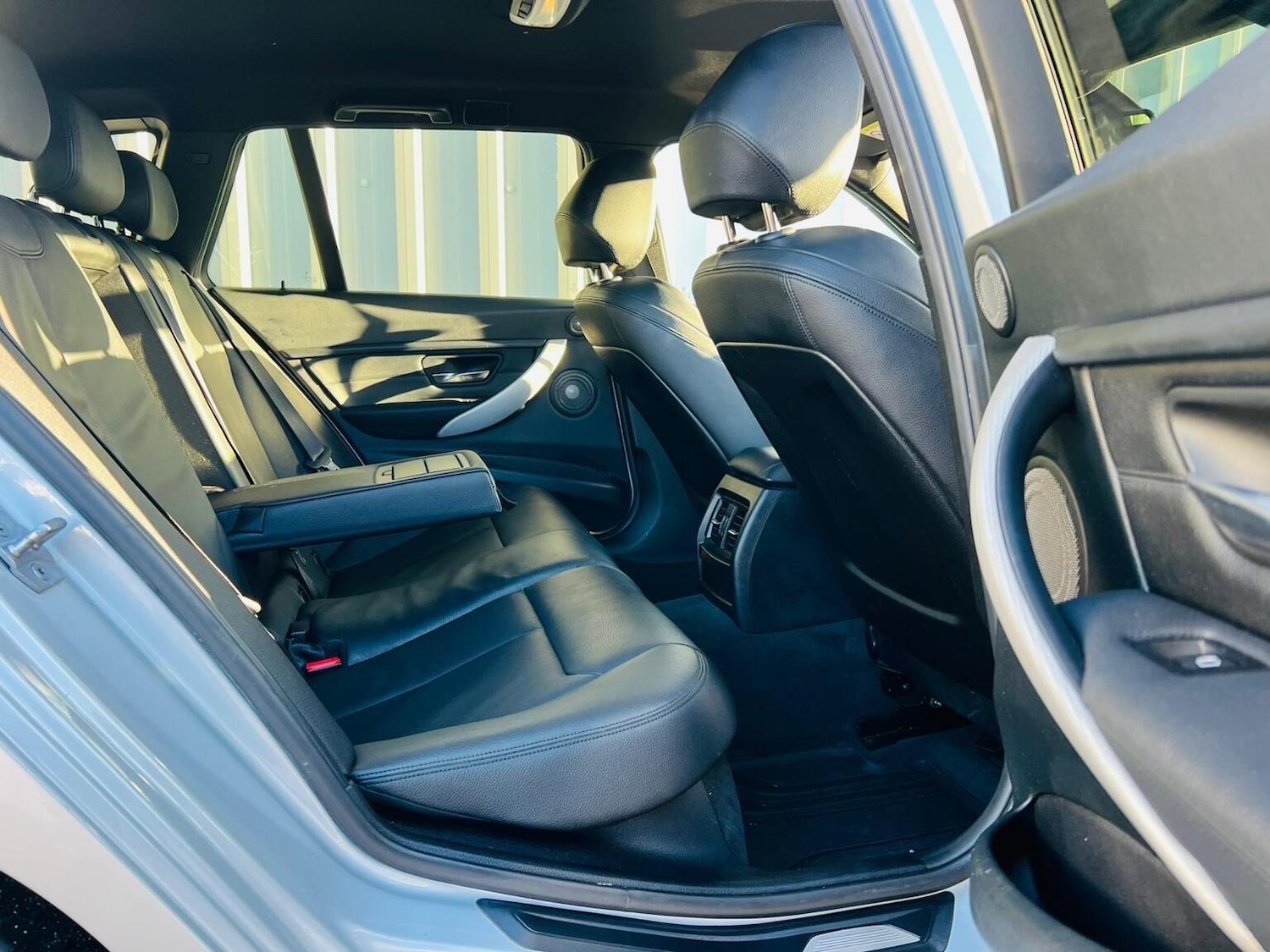 Used BMW 3 Series 2015 for sale - 76670744: Photo 41